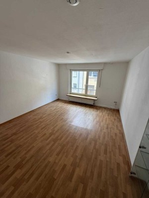 Gemütliche 2-Zimmer-Wohnung mit Balkon und EBK!