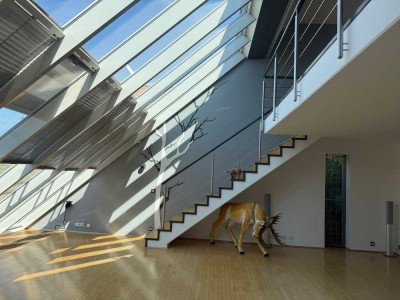 Freistehendes individuelles Architektenhaus mit pflegeleichtem Garten!