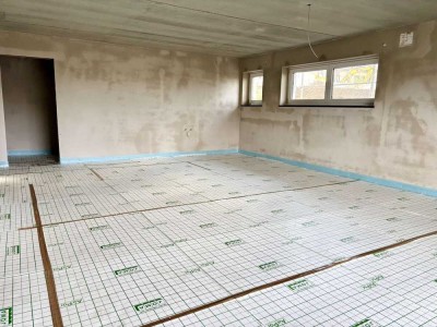 Offen geschnittene Loft-Wohnung mit Terrasse in Alleinlage!