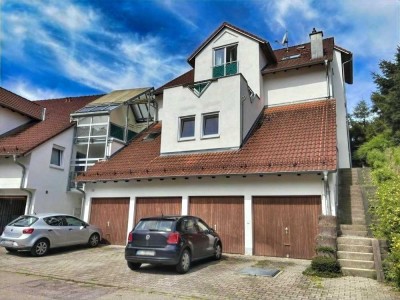Helle 3-Zimmerwohnung mit eigener Terrasse und gemeinschaftlicher Gartenbenutzung