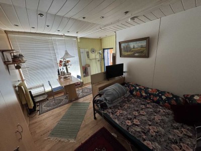 WG Zimmer  frei / München-Oberschleissheim