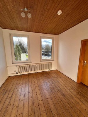 Altbau, 4 Zimmer Wohnung in Grone