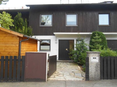 Helle 1-WG Zimmer Dachgeschoss Apartment in Sauerlach