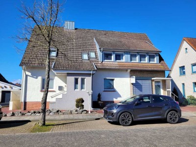 Einfamilienhaus mit 2  lukrativen Gewerbeeinheiten!
