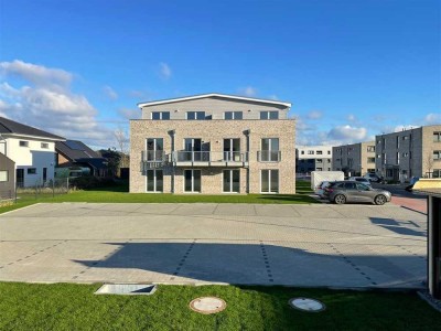 Moderne 3-Zimmer-Wohnung mit sonniger Dachterrasse und Stellplatz in Laboe!