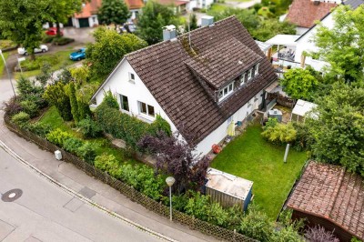 2. Fam. Haus mit 252 m2 Wfl. nähe Ammersee mit viel Potenzial !