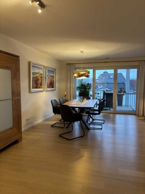 Hochwertige Wohnung mit Balkon, EBK und Sauna