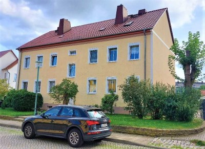 Sofort bezugsfähige Eigentumswohnung im Erdgeschoss mit Garten in Burg in Citynähe!