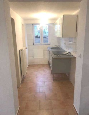 Große 44qm Souterrain Einzimmerwohnung
