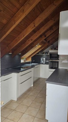 Lichtdurchflutete 4‑Zimmer‑Dachgeschosswohnung