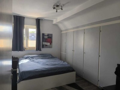 Geschmackvolle 2-Zimmer-Dachgeschosswohnung in Edingen Neckarhausen
