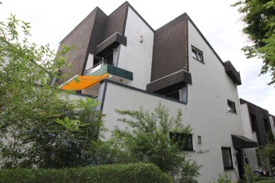 Reiheneckhaus mit sonniger Dachterrasse, Wintergarten, 2 Bädern und großzügigem Wohn/Essbereich