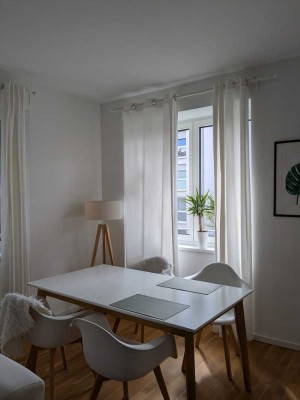 Geschmackvolle 2-Zimmer-Loft-Wohnung mit gehobener Innenausstattung mit EBK in Offenbach