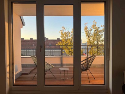 Neubau: 2,5 Zimmer-DG-Wohnung mit Einbauküche in Berlin Reinickendorf/Mitte