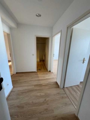 schöne helle 2-Raum-Wohnung