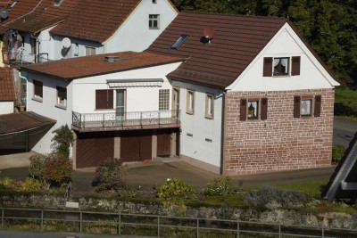 Einfamilienhaus, Nähe Burgwiesenpark mit großem Grundstück am Bach