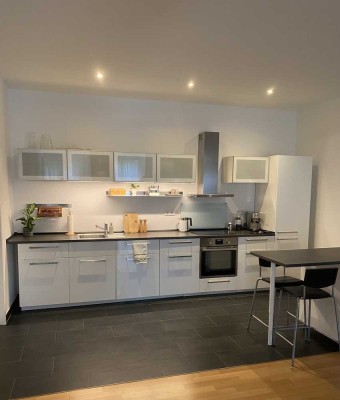 Modernisierte 2-Zimmer-Wohnung mit Balkon und EBK in Worms