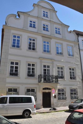 Sehr schöne Wohnung in denkmalgeschütztem Haus in Neuburg an der Donau