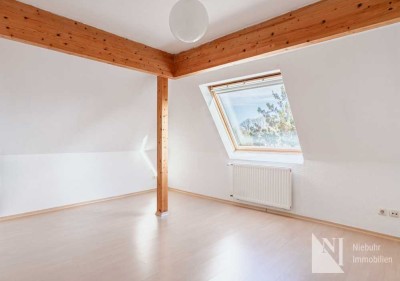 Gepflegt und einzugsbereit – Dachgeschosswohnung in Lüneburg