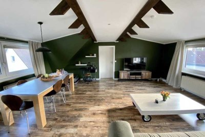 Sofort frei - Moderne Dachgeschosswohnung mit Balkon in BS - Veltenhof