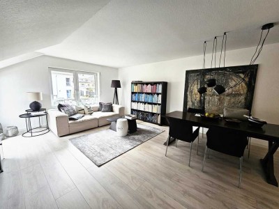 Möblierte, Exklusive 3 Zimmer Dachgeschosswohnung mit Rheinblick