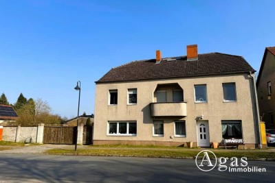 Kapitalanlage - Vermieteter Vierseitenhof mit 8 Wohneinheiten, Garagen und großer Grünfläche