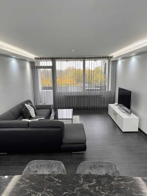 Gepflegte 3-Zimmer-Eigentumswohnung mit Balkon & kompletter Möblierung in Grevenbroich-Südstadt