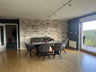 4 Zimmer Maisonette Wohnung mit herrlicher Aussicht von Privat