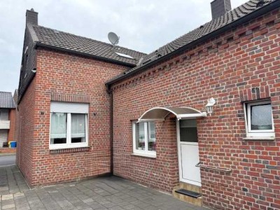 - Wohnhaus mit Südlage-Garten und Garage in LOBBERICH -