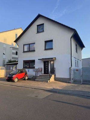 Profi Concept: Langen, elegante 2-Zi. DG - Wohnung mit Balkon