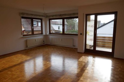 Schöne, helle 3-ZW in Gerlingen mit Balkon & EBK