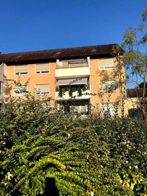 3-Zimmer-Wohnung mit Balkon, Küche, Laminat im II.OG zu vermieten