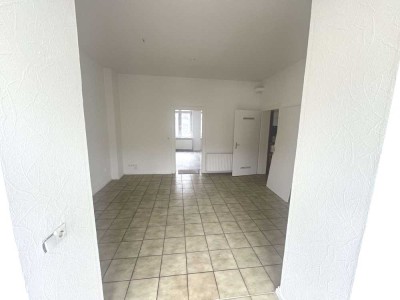 4 Zimmer Wohnung mit großen Räumen