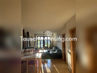 Tauschwohnung: Zentrales, großes WG Zimmer in 3er WG