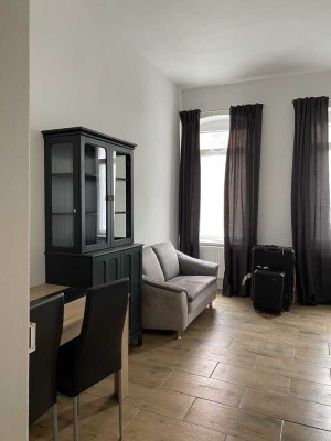 Erstbezug nach Sanierung mit Einbauküche: Geschmackvolle möblierte Wohnung