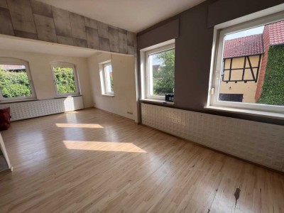 2 Einfamilienhäuser + mehrere Nebengebäude auf  6000m²  in traumhafter Lage! Pferdehaltung möglich!