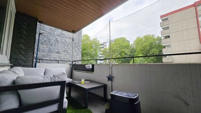 WG geeignet!! Schöne drei Zimmer Wohnung in Uninähe mit Balkon