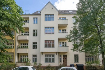 2-Zimmer Altbauwohnung mit Einbauküche nahe Baumschulenweg