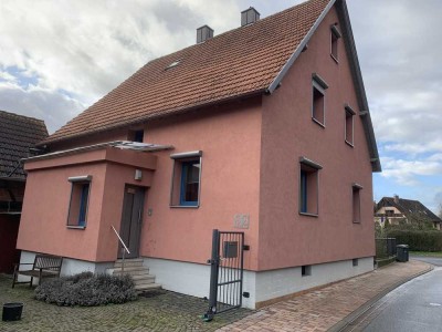 Preiswertes 7-Zimmer-Einfamilienhaus in Alzenau