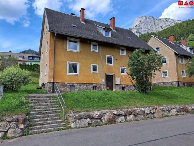 Freistehendes Haus mit 3 Wohneinheiten in sonniger Lage!