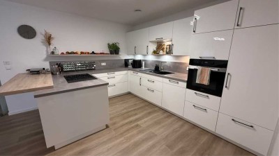 3-Zimmer-Wohnung mit EBK, Garten, Terrasse