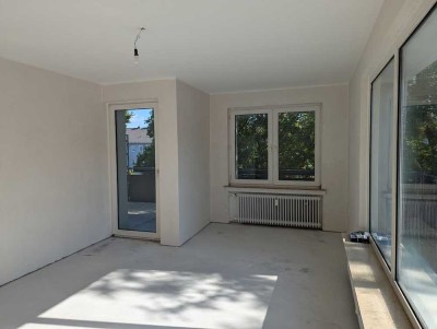 Helle 2-Zimmerwohnung mit Balkon in Düsseldorf-Stockum