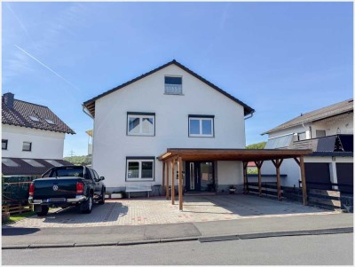 *Neuer Preis* Attraktives Einfamilienhaus mit zwei Wohneinheiten, Pool uvm. in Lahnau!