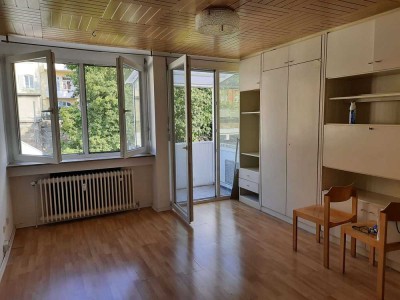 1Zi Stgt-Zentrum Balkon Einbauküche teilw Möbliert