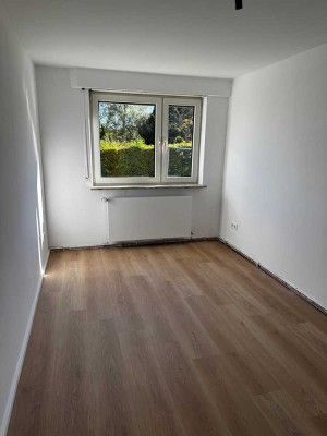 Erstbezug nach Teilsanierung: Tolle 3-Zimmer-Wohnung mit zwei Balkonen