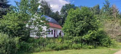 Preiswertes, modernisiertes 6-Raum-Einfamilienhaus mit gehobener Innenausstattung in Seiwerath