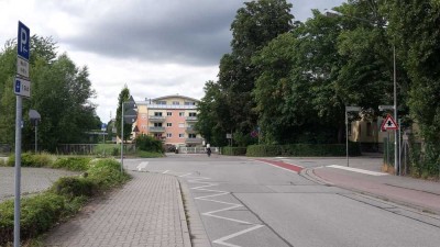 Moderne drei Zimmer Wohnung in Bensheim mit Balkon und Einbauküche