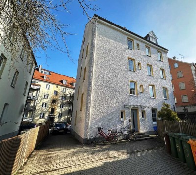 Helle, gepflegt 1 Zimmerwohnung mit Wohnküche, Bad mit Fenster in sehr zentraler Lage!