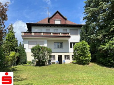 Altbaujuwel mit Parkgrundstück in Stadtnähe