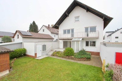 Hübsche Doppelhaushälfte mit Garten in ruhiger Wohnlage von Rheinstetten-Forchheim!